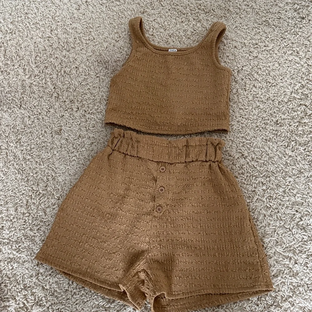 SHEIN Tan Textured Tank Top and Shorts Set size 8